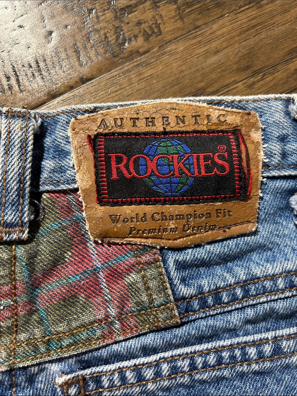 ROCKIES Light Blue High-Waist Studded Cuffed Denim Shorts - Picture 7 of 9